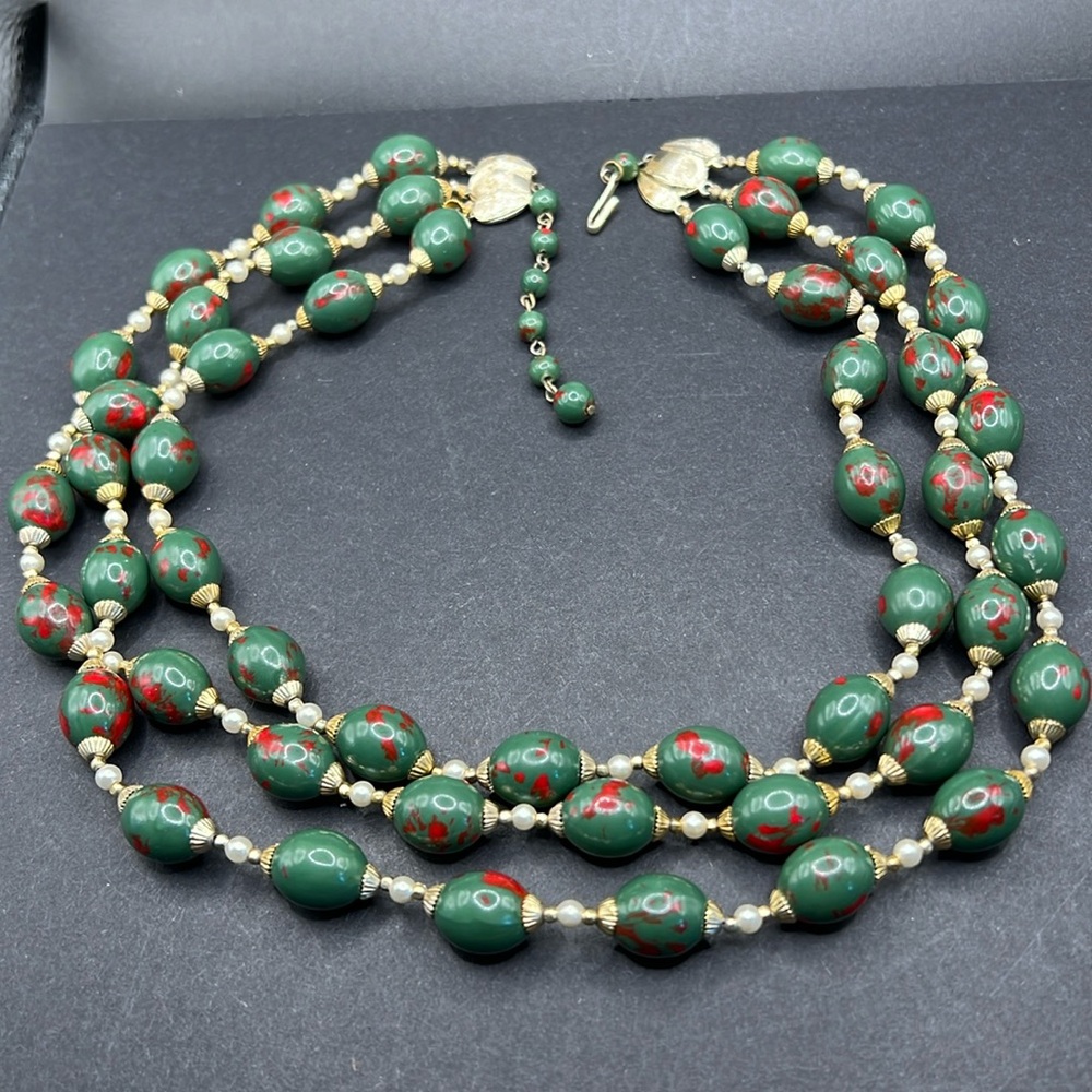 Vintage Hong Kong beaded necklace